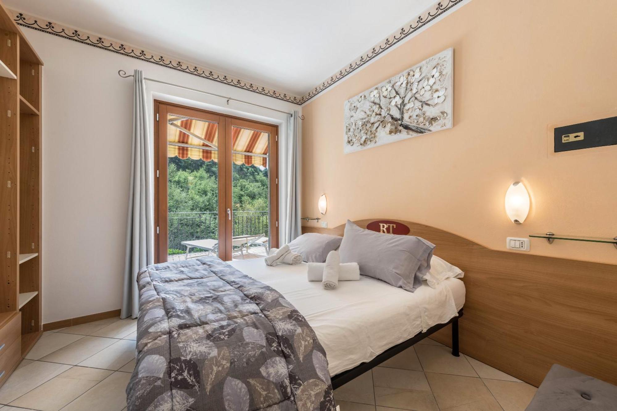 Residence Tatiana A3 Tremosine Екстериор снимка
