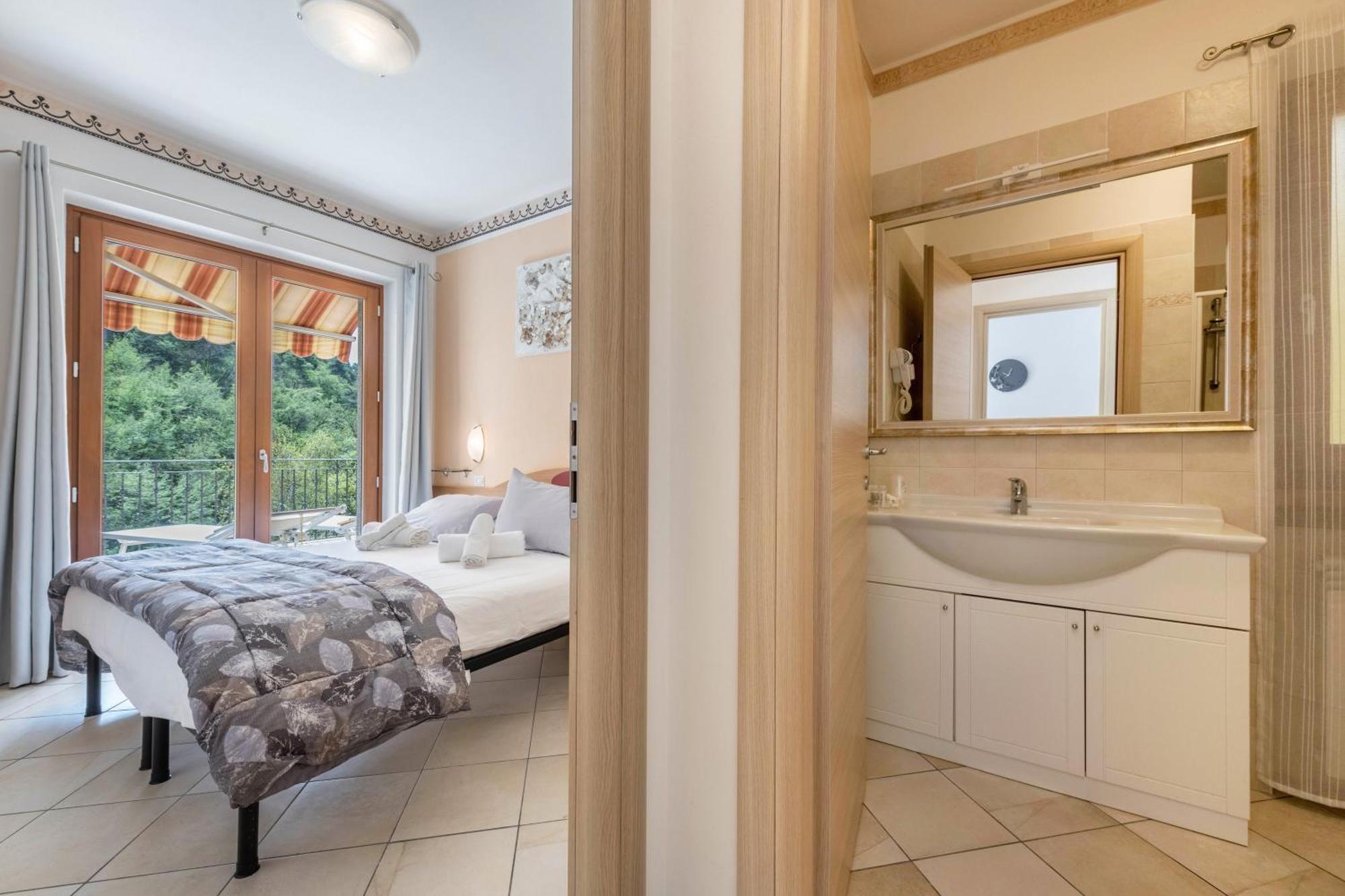 Residence Tatiana A3 Tremosine Екстериор снимка